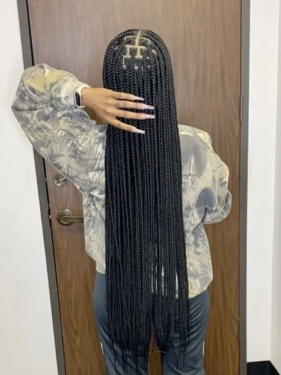 Regular Knotless Braids D
